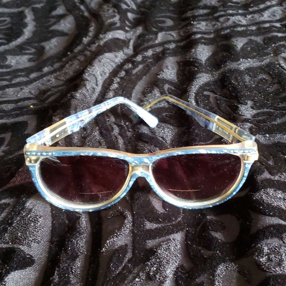 Glasses with tint and readers